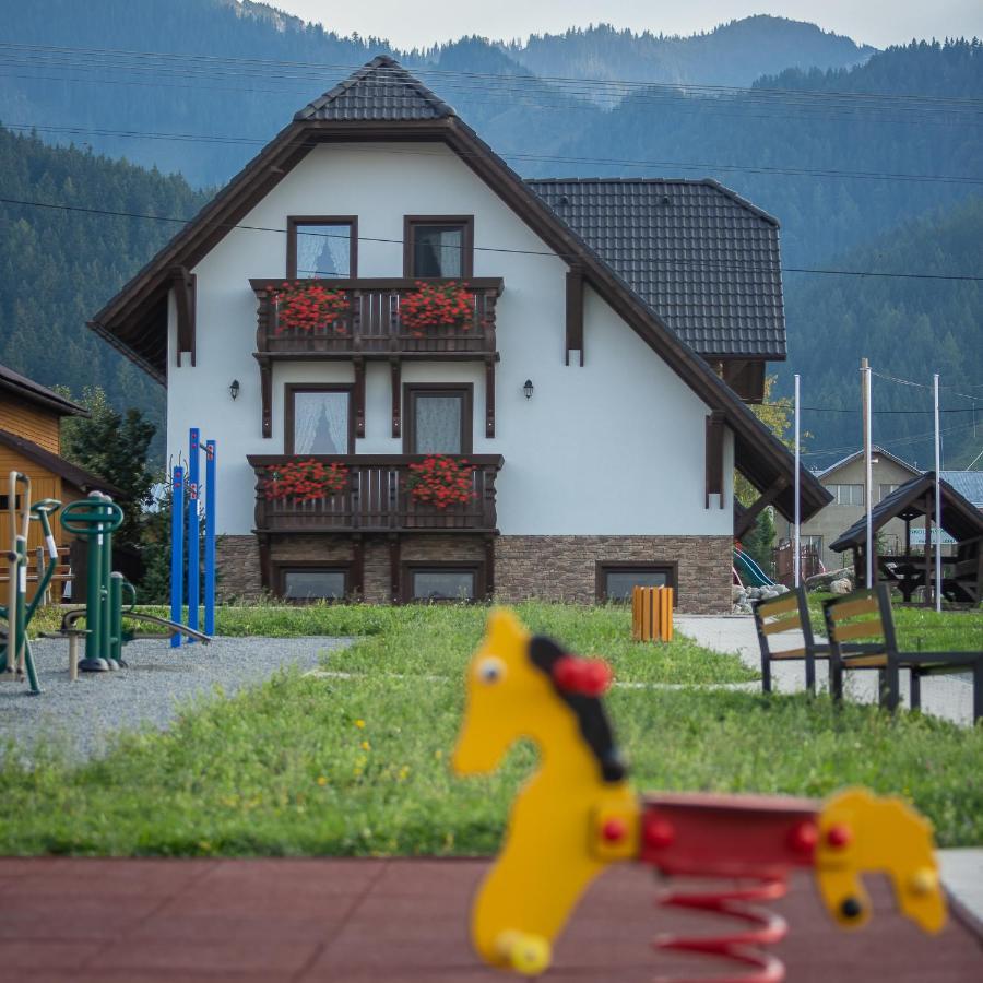 Apartmany Pod Chopkom Pavčina Lehota Exteriör bild